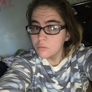 Meet your Posher, Delilah